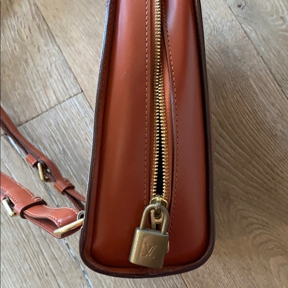 Rare Louis Vuitton Mabillon Epi Leather Backpack - Picture 5 of 16